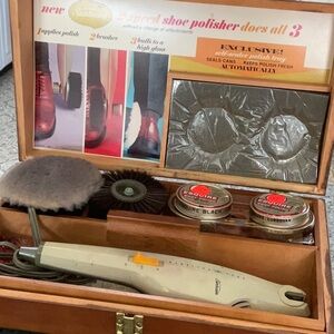 Vintage Sunbeam shoe shine kit. 1960’s